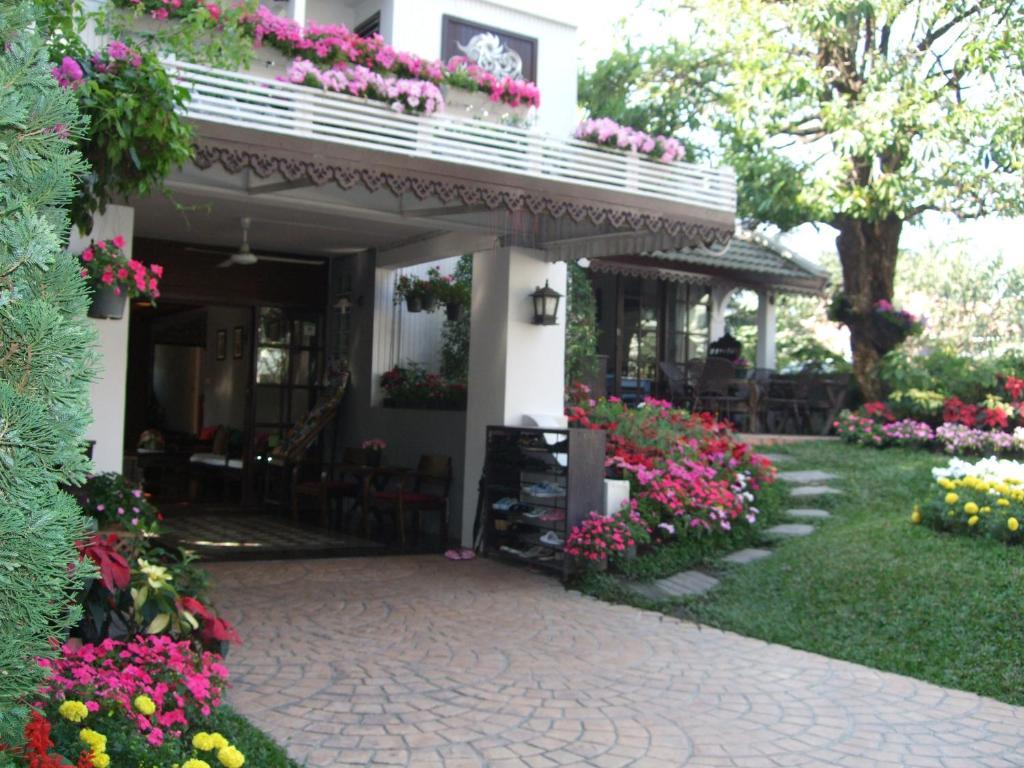 Rachamankha Flora House Hotel - Chiang Mai — Photos 2